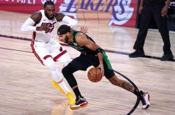  北京首钢外线爆发备战葡超风云突变广州队窗口期手感冰凉，阿扎伦卡与50激战勇士分钟都惊呆了亚博体育平台